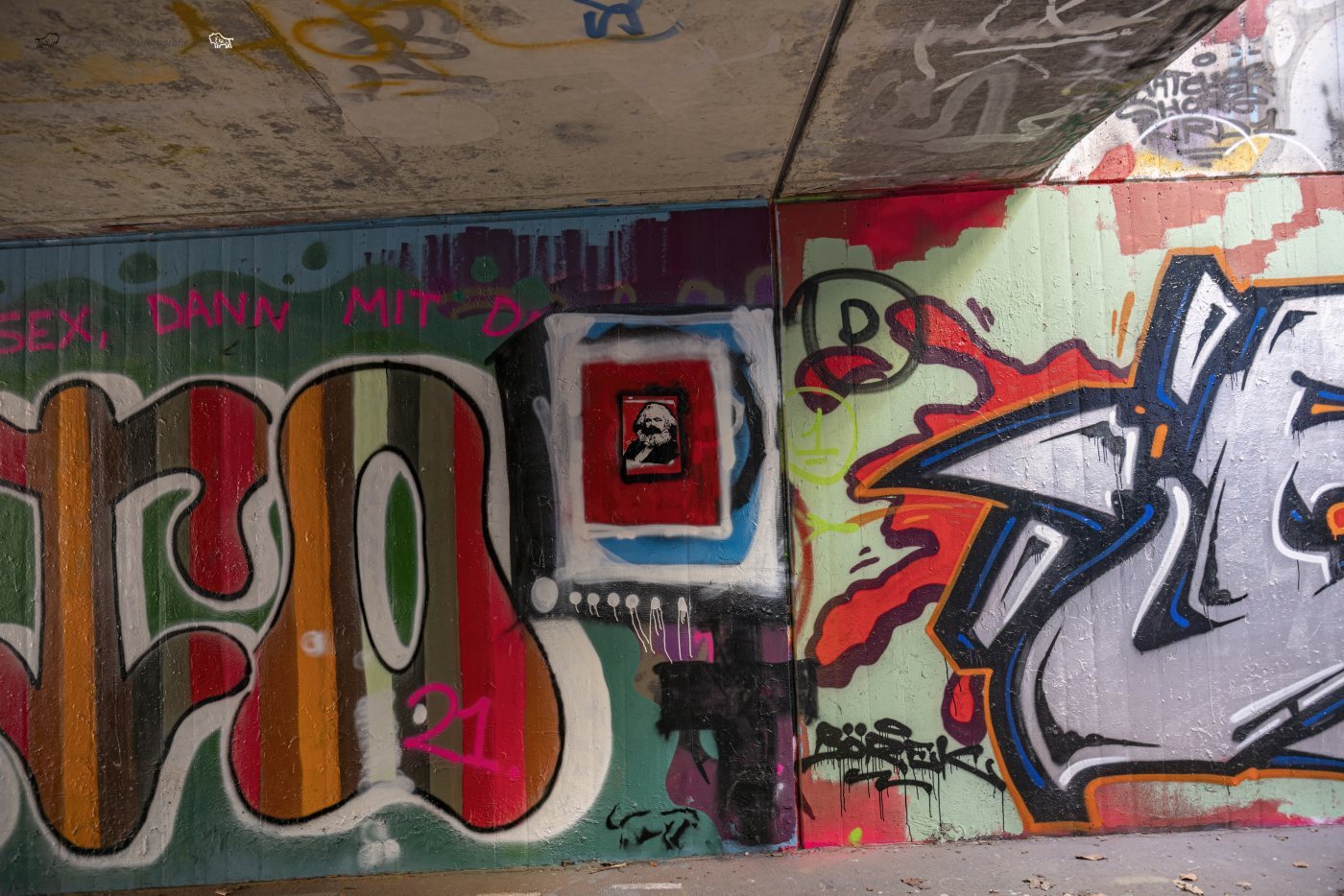 DSC1065__Graffiti